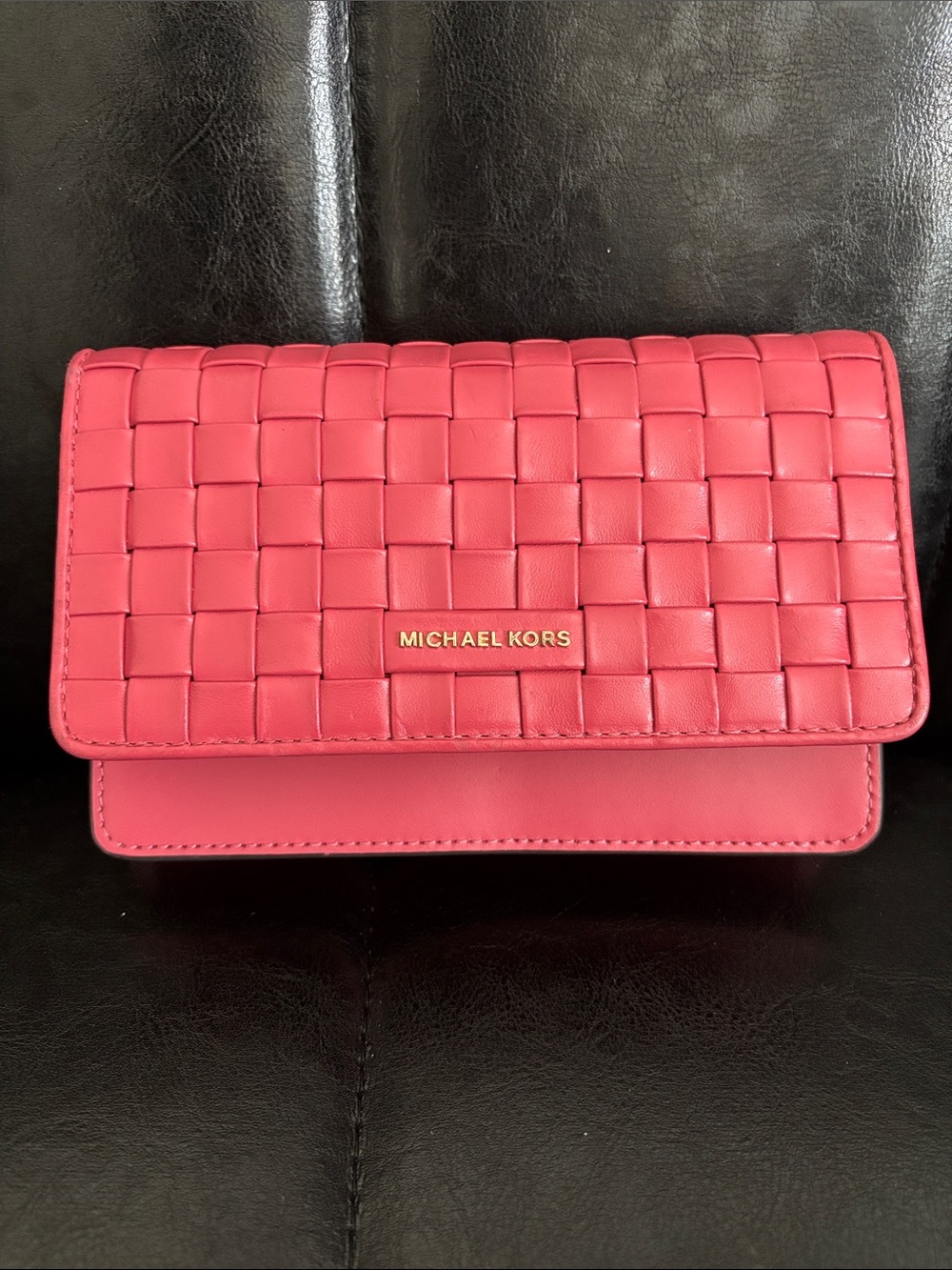 Michael Kors Convertible Crossbody Wallet